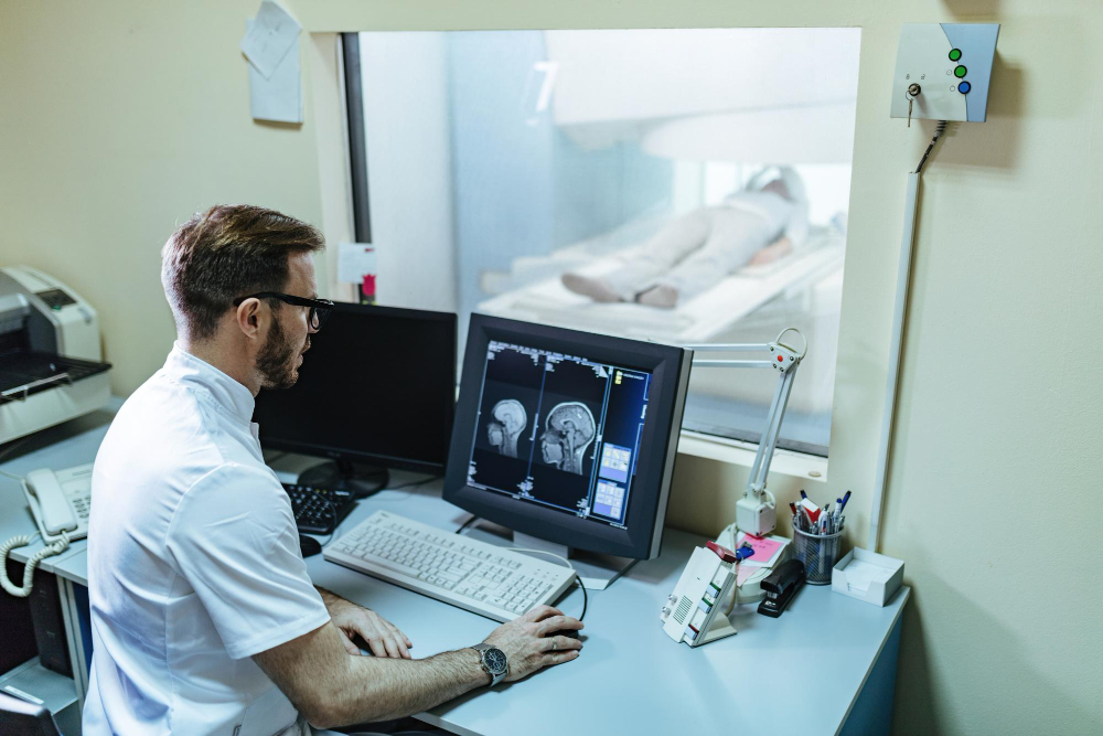 Understanding Biomedical Imaging In Diagnostic Healthcare
